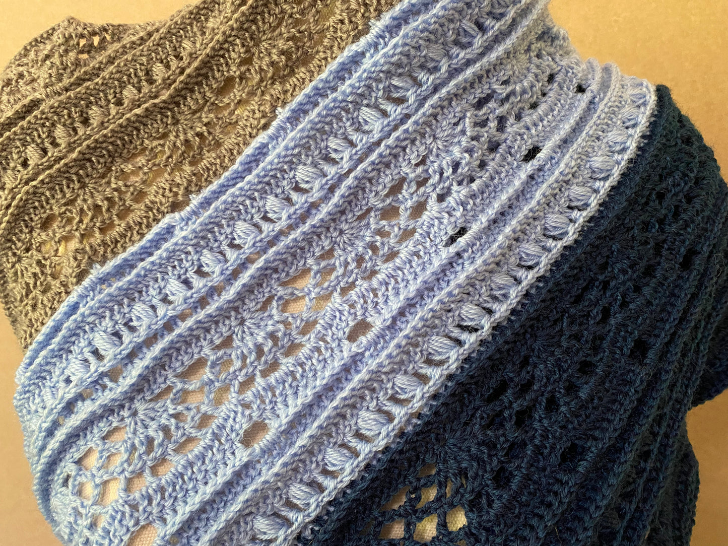 SisLove Shawl